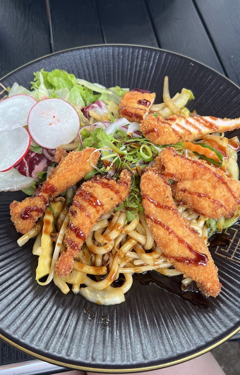 35B1. Udon Xào - Fried Udon – Crispy chicken fillet