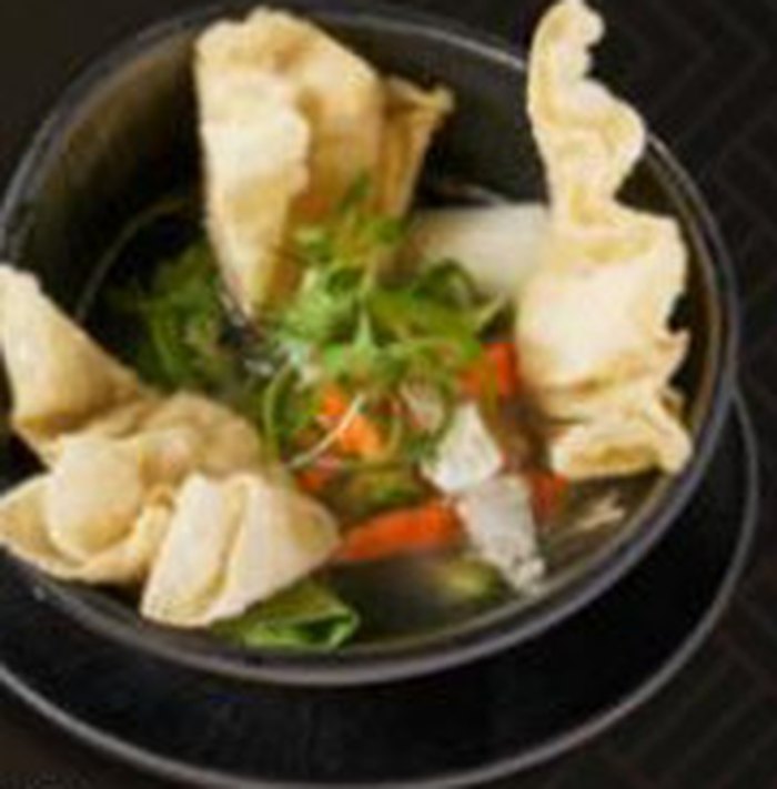 17B. Wonton Soup – Chicken & prawns