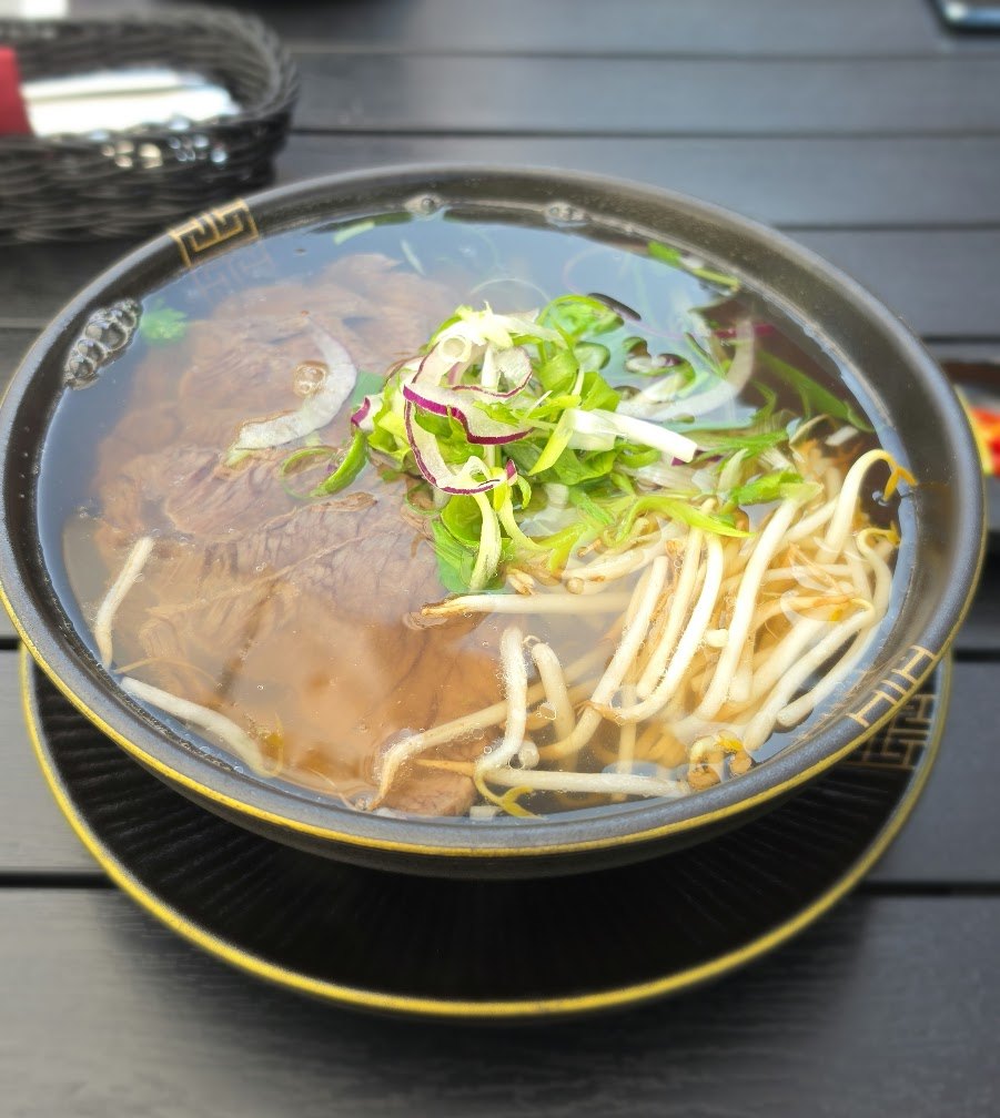 22. Phở Bò Tái